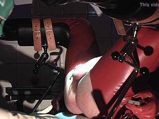 Rubbernurse Agnes In Mask Gives Blowjob