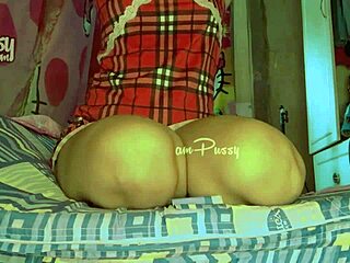 ice cream dripping in teen pussy