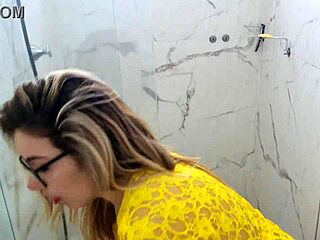 Blonde Latina cleaning without panties on display