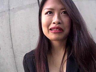Japanese Beauty’s Subtle Hairless Blowjob Tease