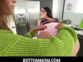 Christy Love’s Asian Blowjob Lesson For Kimmy