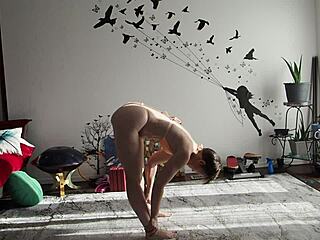 Aurora Willows Stuns in Bikini Yoga Session