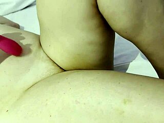 MILF Promises to Cum Hard for You Now