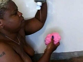 ebony babe dominates in steamy bath