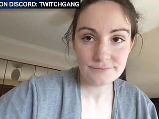 Twitch Streamer Flashes Stunning Boobs In Accident