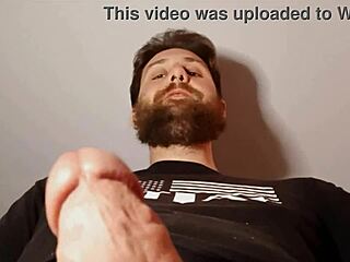 Gay submissive’s steamy service