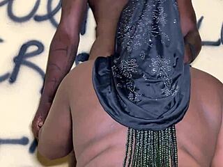 squirting muslim milf trades fat pussy for cash