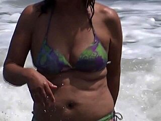 beach gets me so aroused i fuck strangers