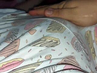 Desi Hermanastra Shows Her Bulging Pussy