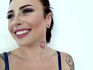 Chloe Carter’s Huge Cock POV Deepthroat Blast
