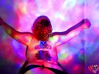 Bbw goddess dances naked with oil worship
