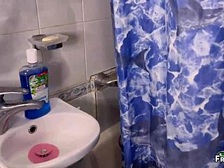 Slobbering Stepmom’s Deep Throat Pounding In Shower