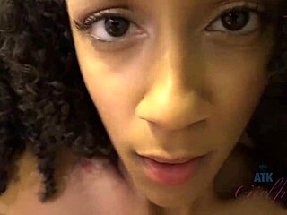 Ever fucked a light-skinned ebony in Vegas?