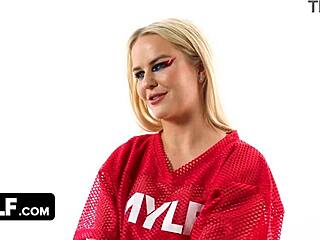 Mylf goddess Slimthick Vic spills exclusive sofa secrets