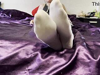 my sweaty socks for you to sniff now