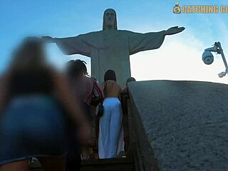 how does a brazilian gold digger get tricked for pickup?