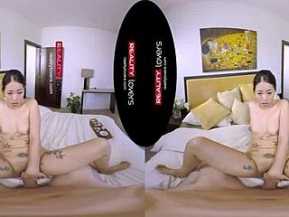 thai girl rides hard no hesitation