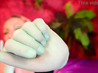 arya grander’s asmr gloves fetish clip