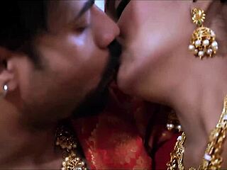 Sudipa’s Erotic Indian Saree Moment