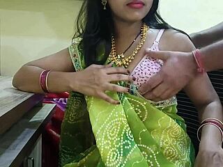 INDIAN GIRL IN OFFICE BOSS VIDEO