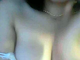 Vietnamese bunny teases in web chat fun