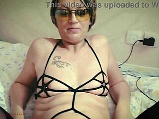 Karina milf’s raw amateur piss and cum inside
