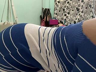 Hidden Cam Catches Stepmom’s Big Ass