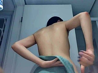 i rubbed my pussy in the shower