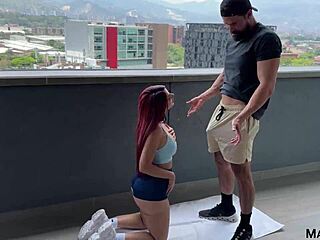 Redhead Babe’s Monster Bubble Butt Shines