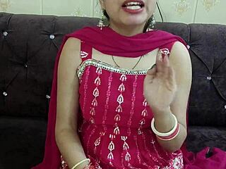 Saara Bhabhi’s Valentine Heat