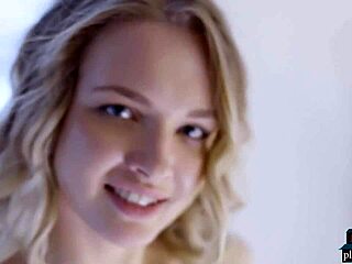 Blonde bombshell Sophie Gem flaunts huge tits