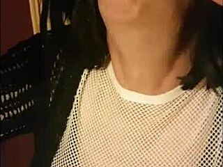 Bisexual crossdresser craves dildo in tight ass