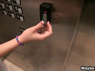 Nerdy teen Cara Swank dominates anal