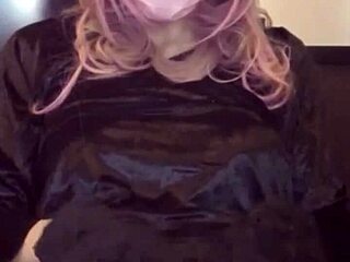 Crossdressing cutie with cat ears masturbates live