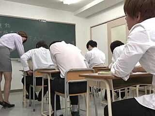 Silent climax lessons soak married teacher Mayuko