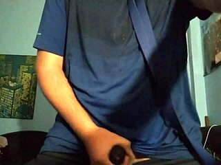 I masturbate locked in my chastity cage