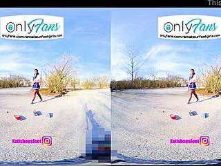 VR 3D foot girl crushes in nylons