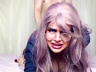 Girlfriend’s Virgin Asshole Busted Open on Homemade Clip
