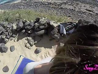 sexydea’s beach pov doggystyle heats you up