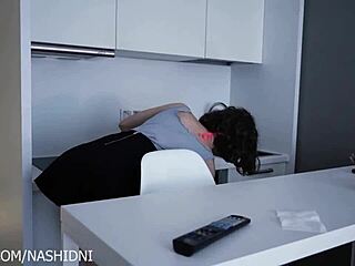 Money For Bare Cleaning Turns Into Blowjob Deal