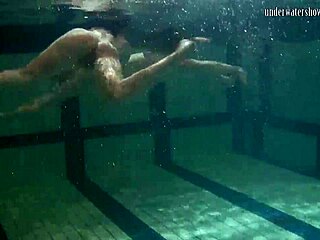 ever seen bouncing tits in underwater lesbian play?