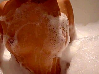 Thai Teen’s Subtle Hotel Bathing Tease Unveiled