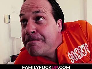 Delinquent Fucks Ebony Step-Daughter After Prison