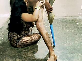 desi indian girl gets wild with local boys