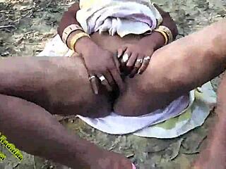 Indian teen’s subtle jungle outdoor fuck
