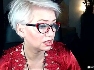 Hey, wanna see this busty blonde mom show off?