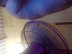 pequeña mujer culiona shows her cute young 18+ latina tits and pussy