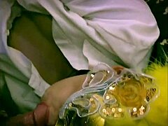 Ever wondered about this trimmed video clip of intimate moments?