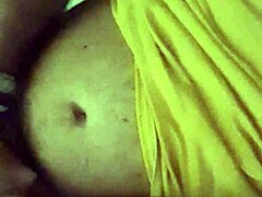 aline giving flavio a handjob before bed