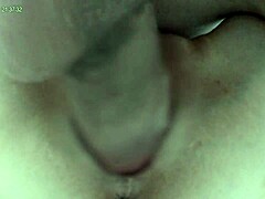 Watch this milf get creampied hard 😍